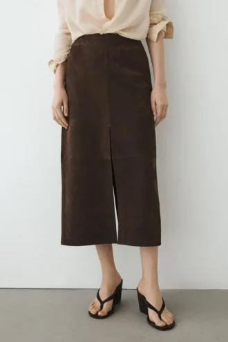 Falda midi recta de piel nobuk