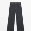 Jeans acampanados de cintura alta Jeans acampanados de cintura alta