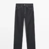 Jeans cómodos de cintura alta y pierna recta Jeans cómodos de cintura alta y pierna recta