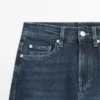 Jeans cómodos de cintura alta y pierna recta Jeans cómodos de cintura alta y pierna recta