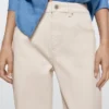 Jeans de pierna recta con dobladillo Jeans de pierna recta con dobladillo