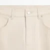 Jeans de pierna recta con dobladillo Jeans de pierna recta con dobladillo