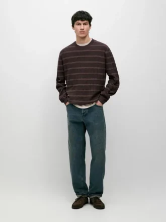 Jerséu de punto a rayas con cuello redondo