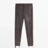 Leggings de piel napa con detalles elásticos Leggings de piel napa con detalles elásticos