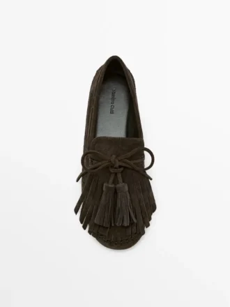 Mocasines de ante serraje con flecos y borlas