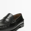 Mocasines de piel con tira tipo penny Mocasines de piel con tira tipo penny