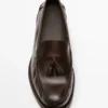 Mocasines de piel suave aceitada con borlas Mocasines de piel suave aceitada con borlas
