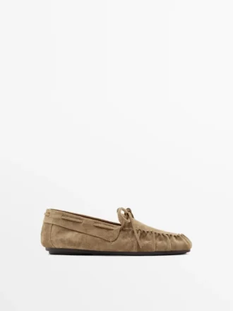 Mocasines de piel suave con detalle fruncido