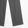 Pantalones a rayas con pinzas Pantalones a rayas con pinzas