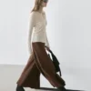 Pantalones acampanados de piel de ante Pantalones acampanados de piel de ante