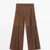 Pantalones acampanados de piel de ante Pantalones acampanados de piel de ante