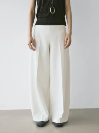 Pantalones anchos y voluminosos