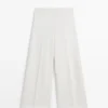 Pantalones anchos y voluminosos Pantalones anchos y voluminosos