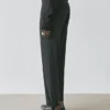 Pantalones con dobladillos elásticos Pantalones con dobladillos elásticos