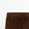 Pantalones cortos de ante con cordones Pantalones cortos de ante con cordones