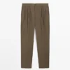 Pantalones de algodón con pinzas dobles Pantalones de algodón con pinzas dobles