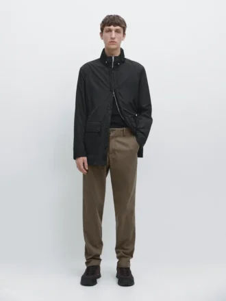 Pantalones de corte ajustado con microtextura