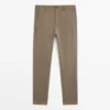Pantalones de corte ajustado con microtextura Pantalones de corte ajustado con microtextura