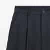 Pantalones de corte holgado en mezcla de lana con pinzas Pantalones de corte holgado en mezcla de lana con pinzas