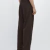 Pantalones de corte holgado en mezcla de lana fresca Pantalones de corte holgado en mezcla de lana fresca