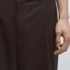 Pantalones de corte holgado en mezcla de lana fresca Pantalones de corte holgado en mezcla de lana fresca