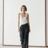 Pantalones de lino de pierna ancha con rayas finas Pantalones de lino de pierna ancha con rayas finas