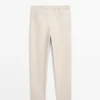 Pantalones de lino Total Look con detalle en la cintura Pantalones de lino Total Look con detalle en la cintura