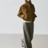 Pantalones de pierna ancha con detalles a rayas Pantalones de pierna ancha con detalles a rayas