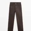 Pantalones encerados de cintura alta y pierna recta Pantalones encerados de cintura alta y pierna recta