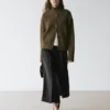 Pantalones fluidos con pinzas Pantalones fluidos con pinzas