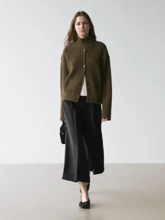 Pantalones fluidos con pinzas