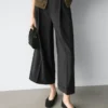 Pantalones fluidos con pinzas Pantalones fluidos con pinzas