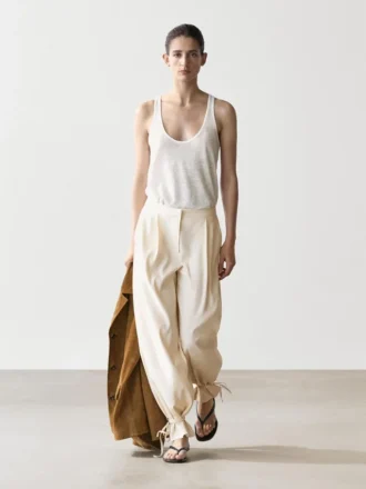 Pantalones fluidos de corte recto