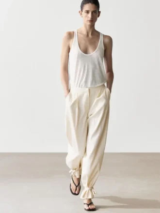 Pantalones fluidos de corte recto