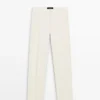 Pantalones rectos y fluidos Pantalones rectos y fluidos