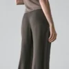 Pantalones sarouel fluidos Pantalones sarouel fluidos