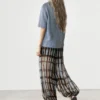 Pantalones sarouel fluidos estampados Pantalones sarouel fluidos estampados
