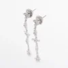 Pendientes colgantes con pedrería Pendientes colgantes con pedrería