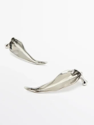 Pendientes de hoja irregular