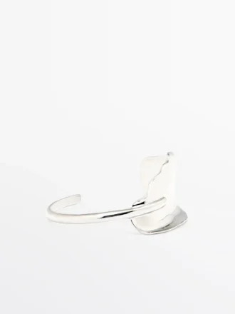 Pulsera ancha con textura