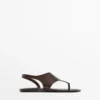 Sandalias con estampado animal en relieve Sandalias con estampado animal en relieve