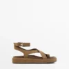 Sandalias con tiras cruzadas Sandalias con tiras cruzadas