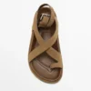 Sandalias con tiras cruzadas Sandalias con tiras cruzadas