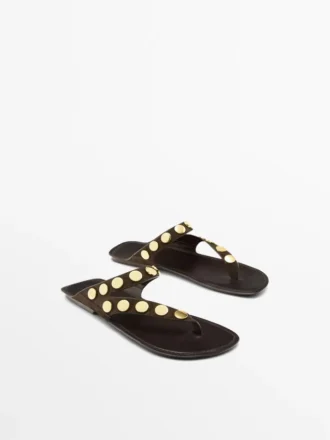 Sandalias de piel serraje con tachuelas
