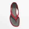 Sandalias de tacón medio con separador en la puntera Sandalias de tacón medio con separador en la puntera