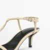 Sandalias de tacón medio con tiras Sandalias de tacón medio con tiras