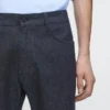Vaqueros ligeros de corte ajustado con lavado desgastado Vaqueros ligeros de corte ajustado con lavado desgastado