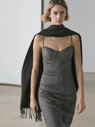 Vestido midi con tirantes