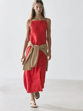 Vestido midi de lino con cuello recto