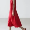 Vestido midi de lino con tirantes Vestido midi de lino con tirantes